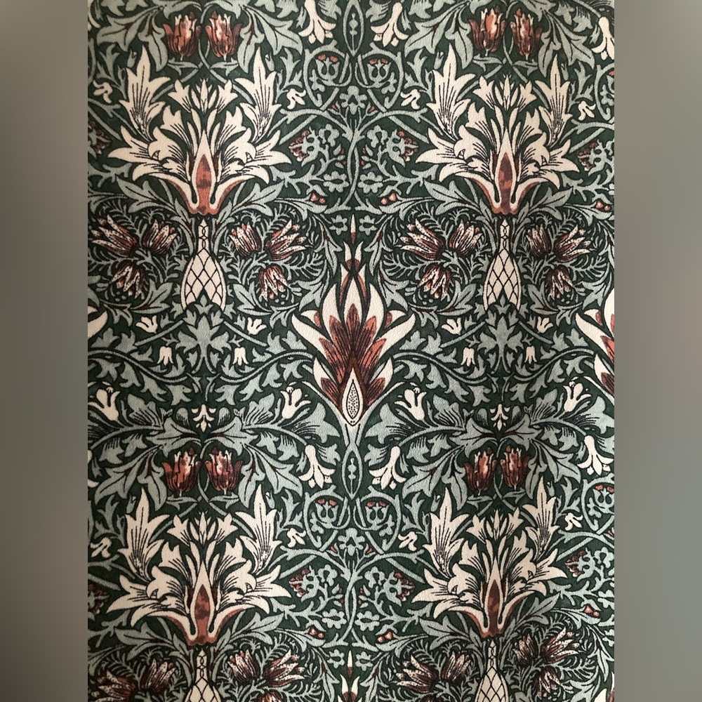 H&M - Morris & Co sleeve tie mini dress in green snake head pattern - Picture 4 of 5
